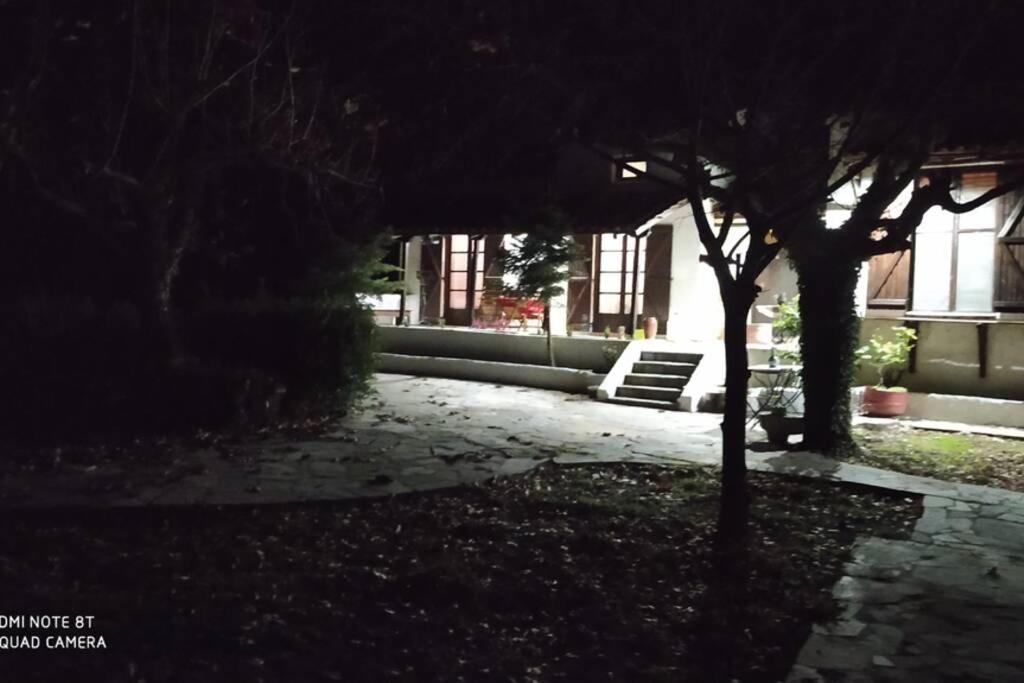 Αρχοντικο Στουσ Προποδεσ Του Ορουσ Διρφυσ Villa Loutsa  Ngoại thất bức ảnh